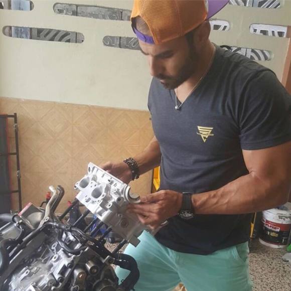 Meet your Posher, Peter - Picture 1 of 1